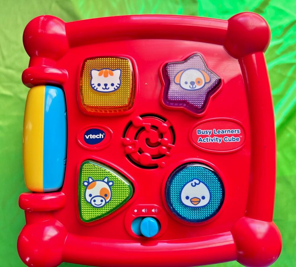 Vtech Busy Learners Activity Cube Multi Colors/Lights flashy Fun, 2 Sound levels
